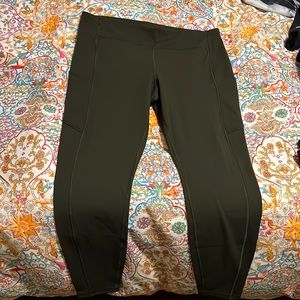 SOLD - Lululemon Speed Up Tight *Full-On Luxtreme 28"
